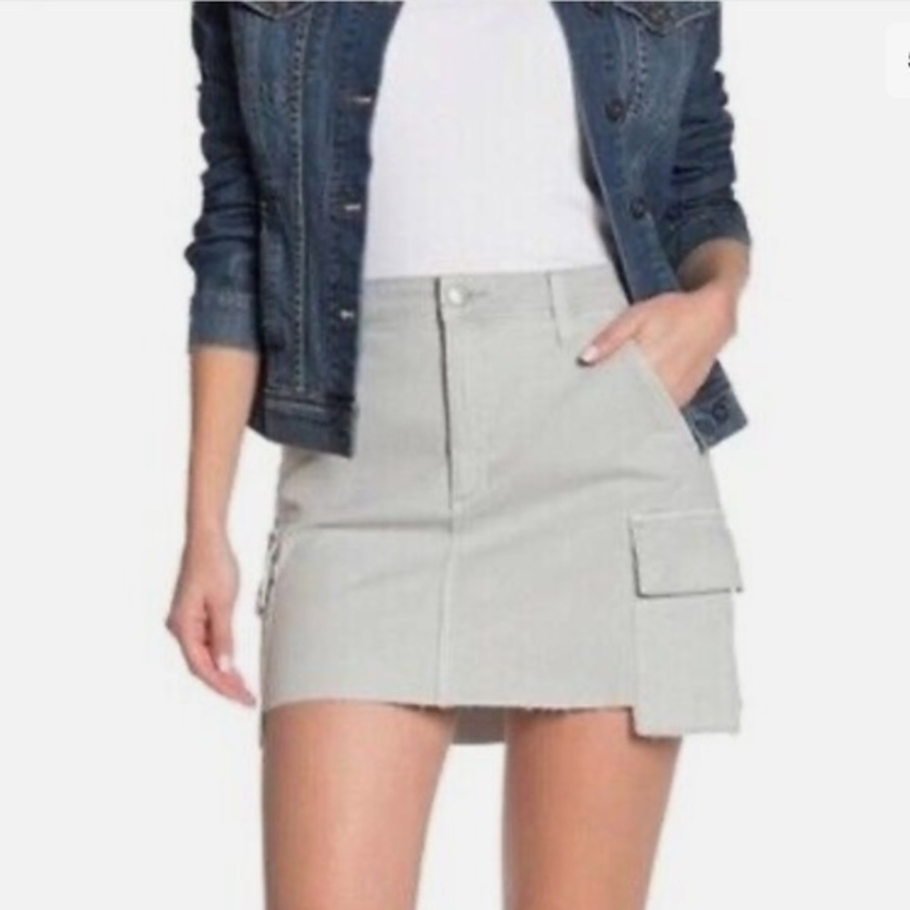 JOE JEANS Cargo Raw Cut Hem  Mini Skirt Light Gray Sz 25